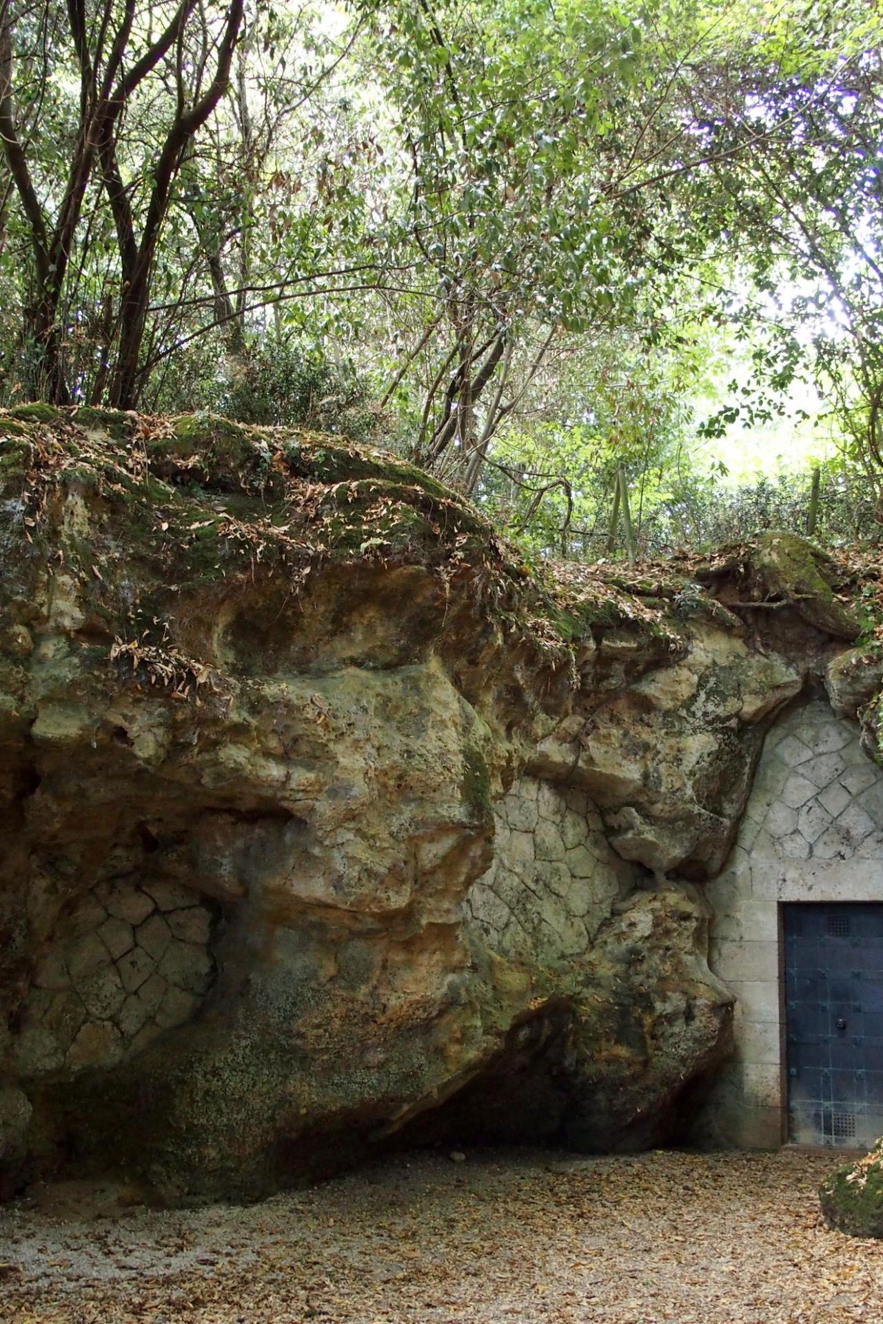 entrée de la grotte